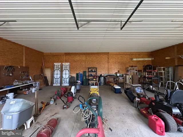 78 SIGNAL AVE, Hedgesville, WV 25427