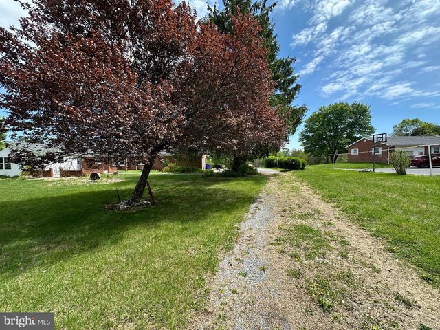 78 SIGNAL AVE, Hedgesville, WV 25427