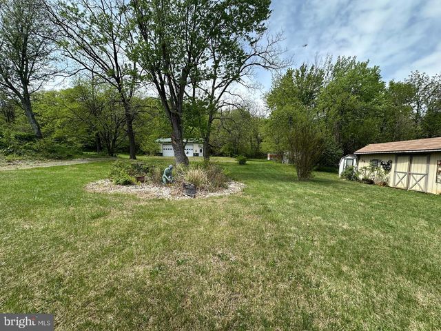78 SIGNAL AVE, Hedgesville, WV 25427
