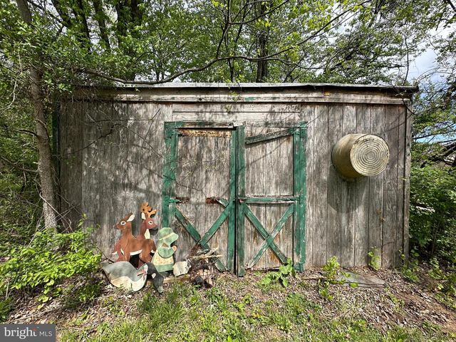 78 SIGNAL AVE, Hedgesville, WV 25427