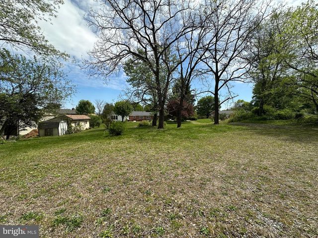 78 SIGNAL AVE, Hedgesville, WV 25427