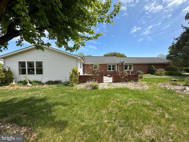 78 SIGNAL AVE, Hedgesville, WV 25427