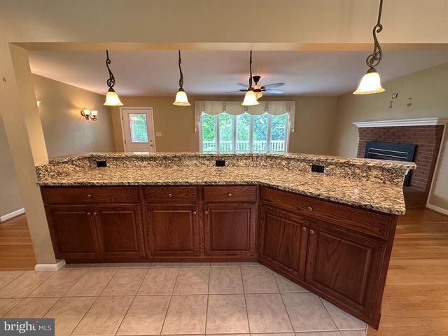 78 SIGNAL AVE, Hedgesville, WV 25427