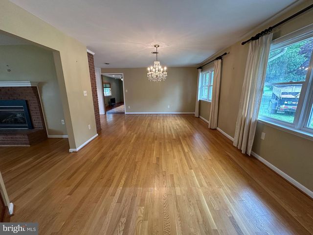 78 SIGNAL AVE, Hedgesville, WV 25427