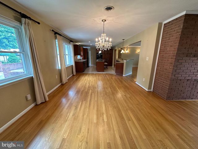 78 SIGNAL AVE, Hedgesville, WV 25427