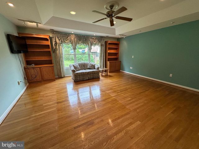 78 SIGNAL AVE, Hedgesville, WV 25427