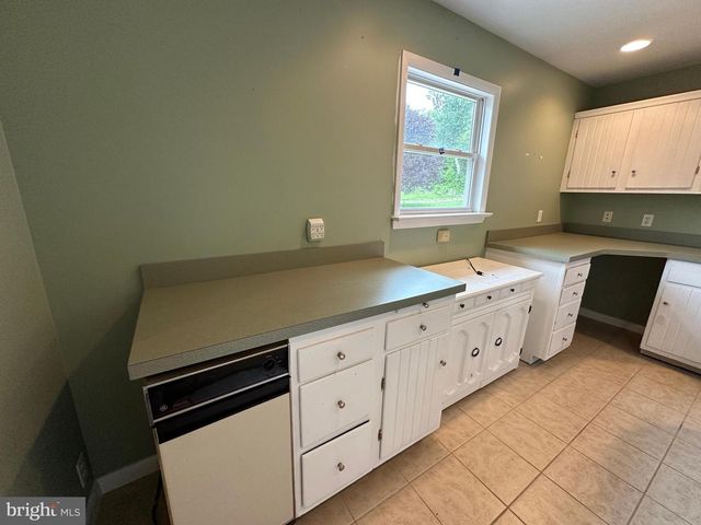 78 SIGNAL AVE, Hedgesville, WV 25427