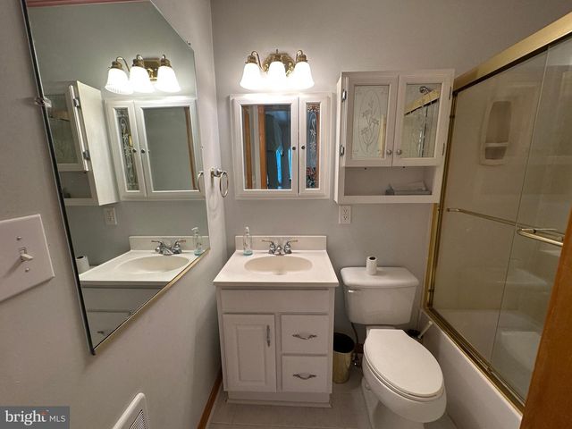 78 SIGNAL AVE, Hedgesville, WV 25427