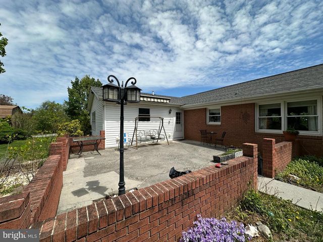 78 SIGNAL AVE, Hedgesville, WV 25427