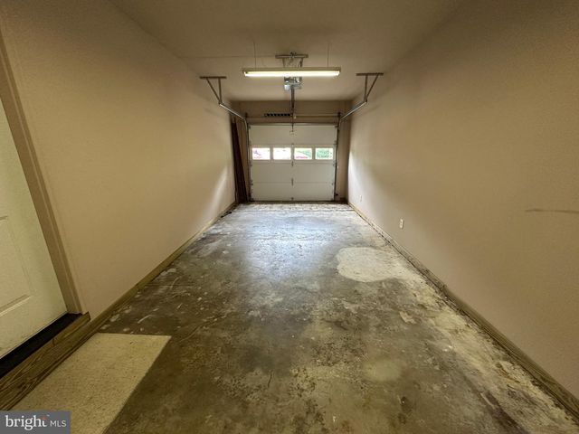 78 SIGNAL AVE, Hedgesville, WV 25427