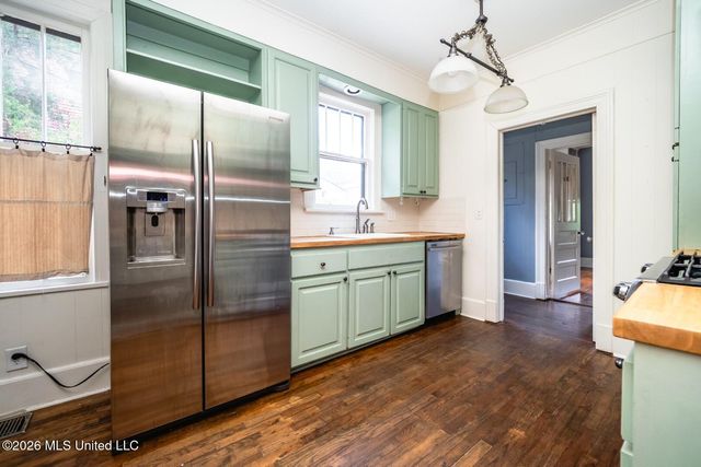 1602 Saint Ann Street, Jackson, MS 39202