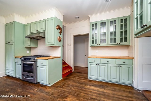 1602 Saint Ann Street, Jackson, MS 39202