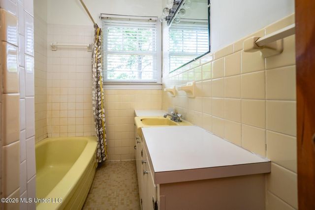 1602 Saint Ann Street, Jackson, MS 39202
