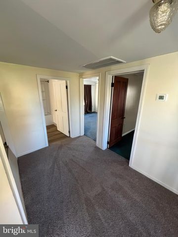 364 STEINMAN FARM RD, Pequea, PA 17565