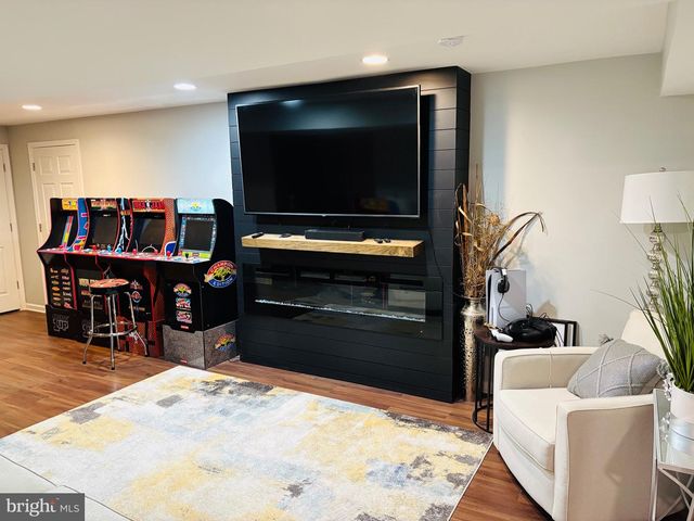 10 CANTERA WAY, Hanover, PA 17331