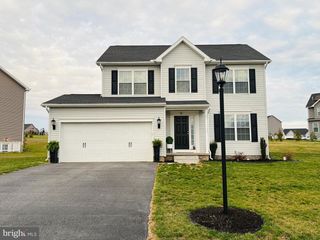 10 CANTERA WAY, Hanover, PA 17331