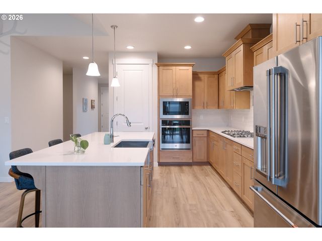 1746 N MILLICAN CREEK St, Lafayette, OR 97127