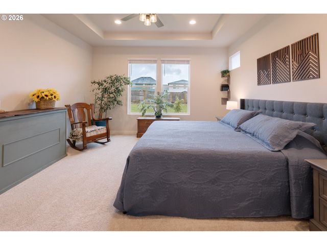 1746 N MILLICAN CREEK St, Lafayette, OR 97127
