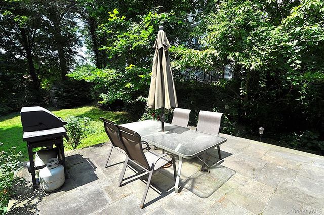 12 Charlotte Place, Hartsdale, NY 10530