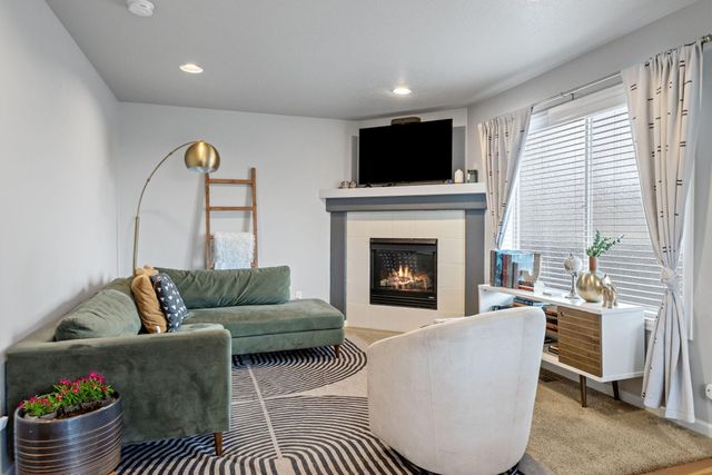 20276 Ellie Lane, Bend, OR 97703