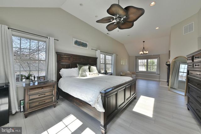 1194 ELBERTA AVE, Bensalem, PA 19020