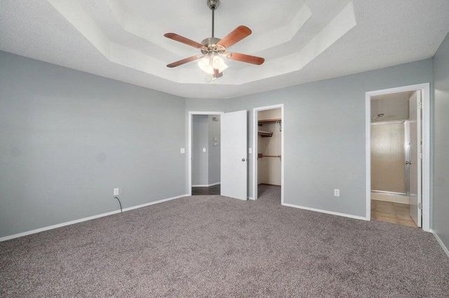 5533 S Walnut Hill Avenue, Springfield, MO 65810