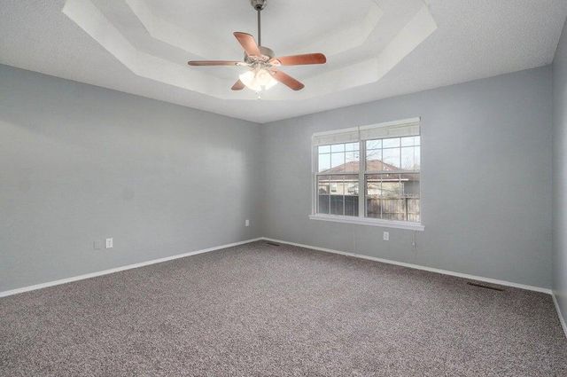 5533 S Walnut Hill Avenue, Springfield, MO 65810