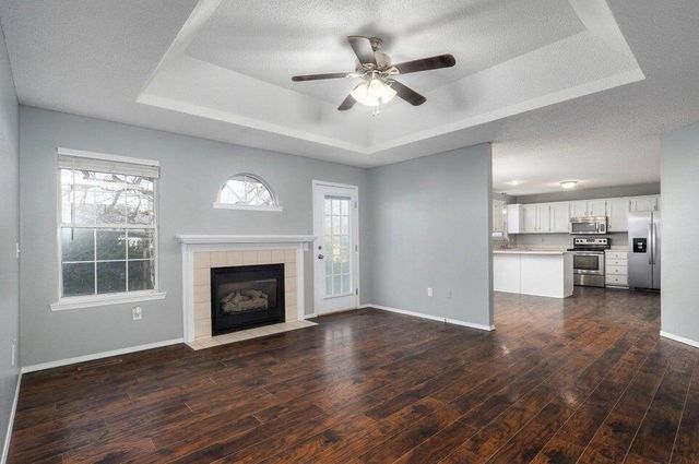 5533 S Walnut Hill Avenue, Springfield, MO 65810