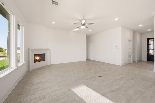 116 Park Hurst Drive, Boyd, TX 76023