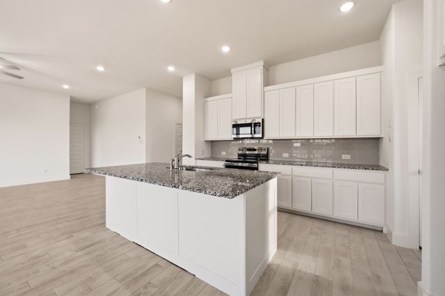 116 Park Hurst Drive, Boyd, TX 76023