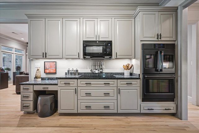 4749 SHADY GROVE RD, Memphis, TN 38117