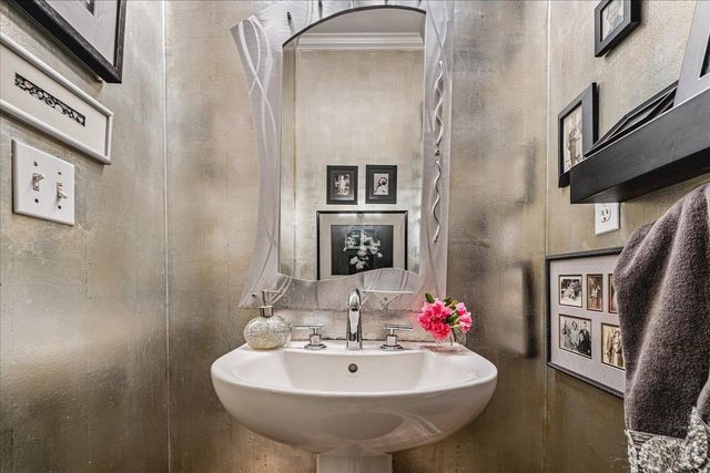 4749 SHADY GROVE RD, Memphis, TN 38117