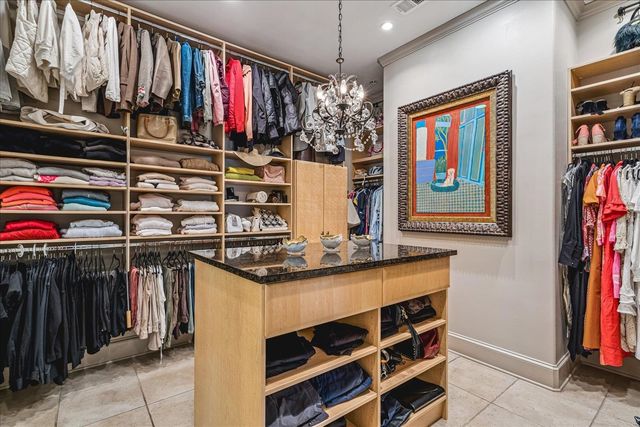 4749 SHADY GROVE RD, Memphis, TN 38117