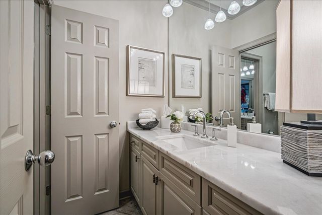 4749 SHADY GROVE RD, Memphis, TN 38117