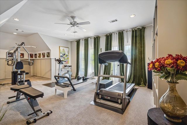 4749 SHADY GROVE RD, Memphis, TN 38117