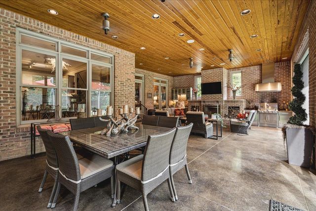 4749 SHADY GROVE RD, Memphis, TN 38117