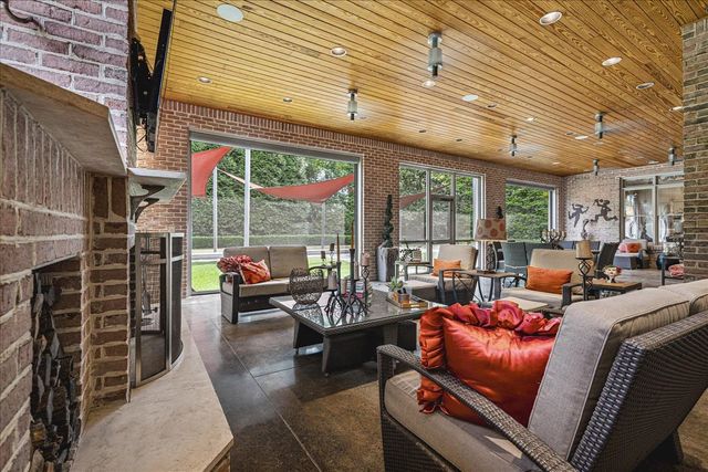 4749 SHADY GROVE RD, Memphis, TN 38117