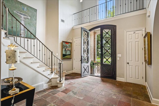 4749 SHADY GROVE RD, Memphis, TN 38117