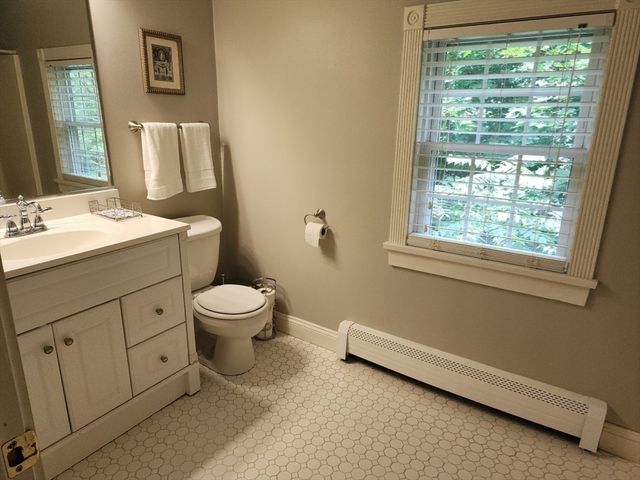 190 Southville Rd 190, Southborough, MA 01772