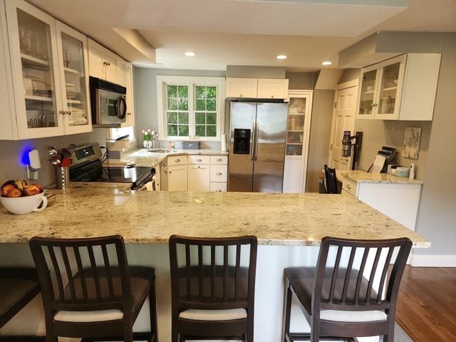 190 Southville Rd 190, Southborough, MA 01772
