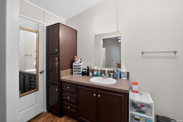 292 private road 1516, Bandera, TX 78003