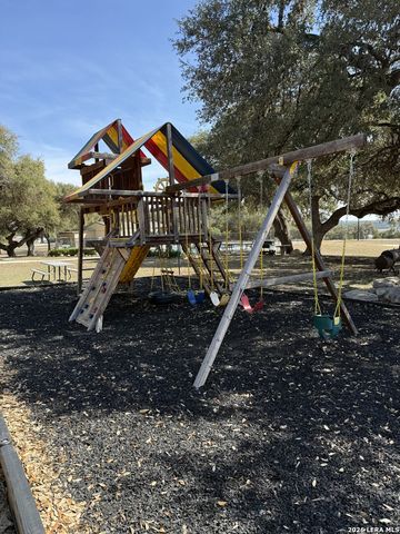 292 private road 1516, Bandera, TX 78003