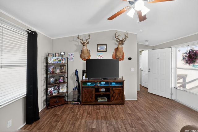 292 private road 1516, Bandera, TX 78003