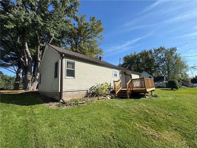 203 S Crocker Avenue, Greenwood, WI 54437