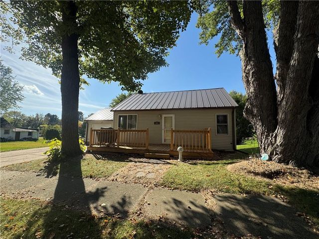 203 S Crocker Avenue, Greenwood, WI 54437