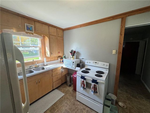 203 S Crocker Avenue, Greenwood, WI 54437