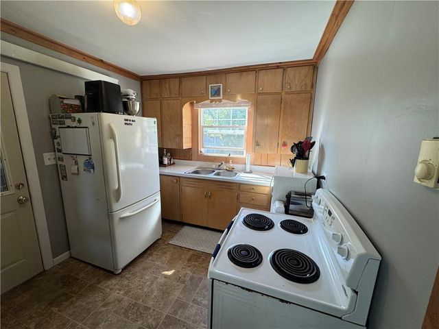 203 S Crocker Avenue, Greenwood, WI 54437