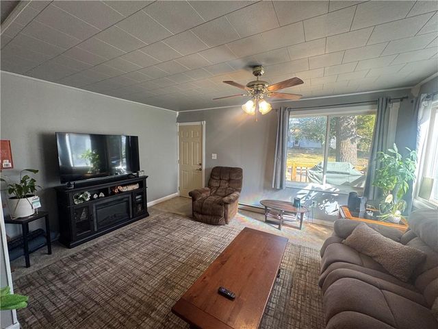 203 S Crocker Avenue, Greenwood, WI 54437