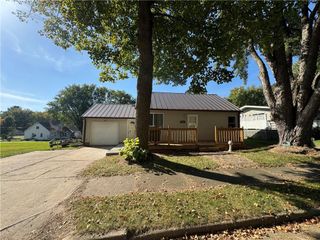 203 S Crocker Avenue, Greenwood, WI 54437