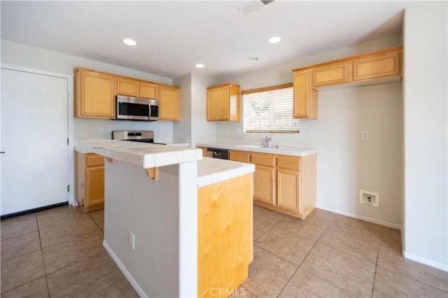 29448 Rock Point, Lake Elsinore, CA 92530